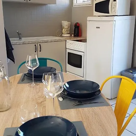 De La Bonaudrie Semesterbostad *